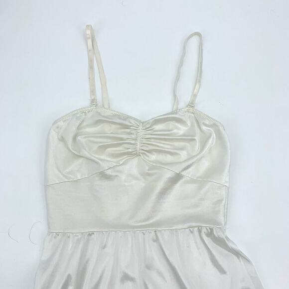Vtg L’eggs Ivory Below Knee Slip Fitted Bodice Women’s Size 36 Removable Straps - Picture 7 of 9